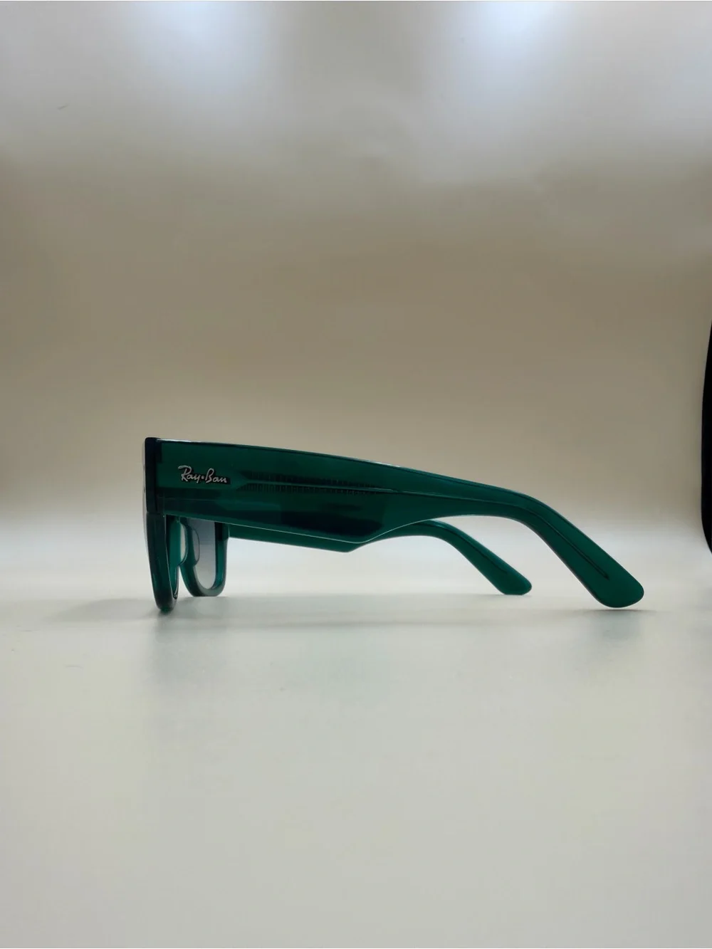 Ray-Ban Mega Wayfarer Sunglasses - Picture 6 of 6
